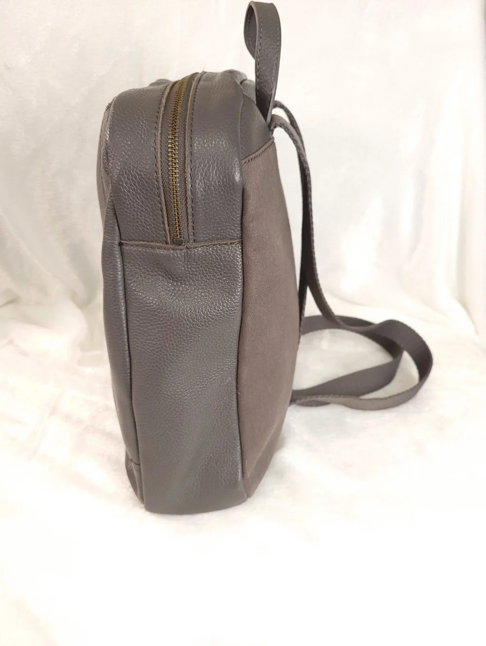 The Sak De Young Backpack in Leather Gray